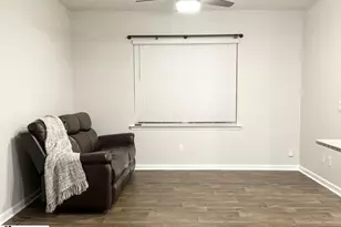 1434 Bella Grace Ct, Boiling Springs, SC 29316 - Photo 4