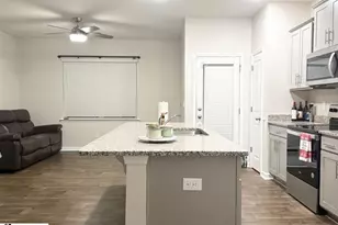 1434 Bella Grace Ct, Boiling Springs, SC 29316 - Photo 2