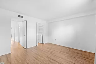 925 Cleveland St, Greenville, SC 29601 - Photo 8