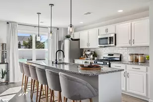 606 Whittier St, Greenville, SC 29605 - Photo 12