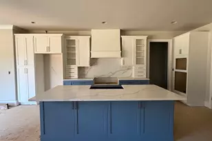 4058 Hollybank Dr, Spartanburg, SC 29303 - Photo 6