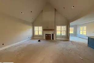 4058 Hollybank Dr, Spartanburg, SC 29303 - Photo 4