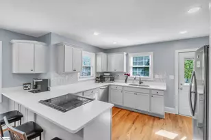 218 Beatrice St, Greenville, SC 29611 - Photo 4