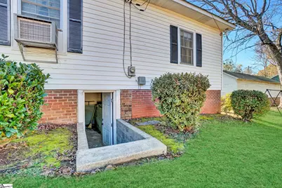 500 W Calhoun Street, Joanna, SC 29351 - Photo 34