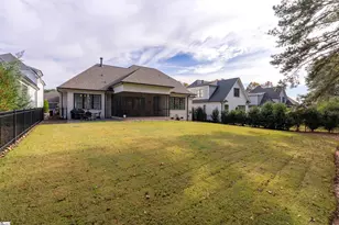 102 Chestnut Pond Ln, Simpsonville, SC 29681 - Photo 2