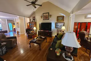 305 Beckworth Dr, Taylors, SC 29687 - Photo 8