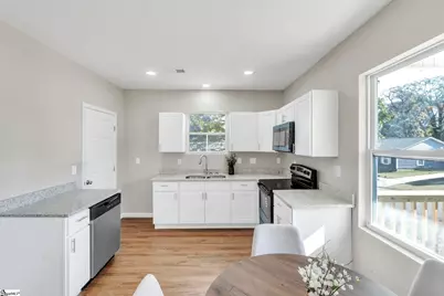 300 Farley Street, Spartanburg, SC 29303 - Photo 6