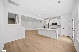 518 W Norvell Ct, Spartanburg, SC 29307 - Photo 4