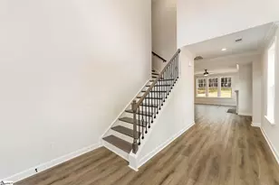 114 Lakeside Dr, Anderson, SC 29621 - Photo 2