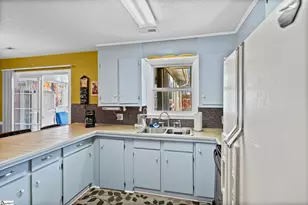 9 Michael Dr, Greenville, SC 29611 - Photo 4