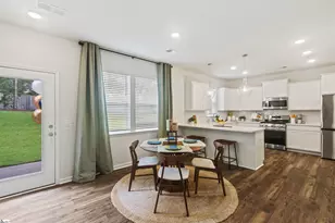 1017 Skidaway Dr, Spartanburg, SC 29303 - Photo 4