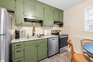 419 Lily St, Greenville, SC 29617 - Photo 32