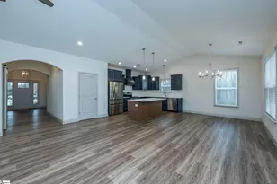 313 Groce Meadow Rd, Taylors, SC 29687 - Photo 10