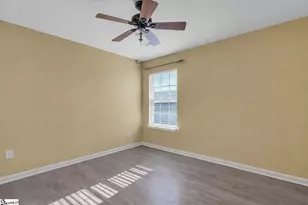 536 Wooden Duck St, Boiling Springs, SC 29303 - Photo 8