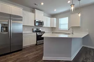 1632 Savannah Mls Dr, Spartanburg, SC 29303 - Photo 2