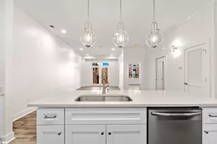 98 E McBee Ave, Greenville, SC 29601 - Photo 12