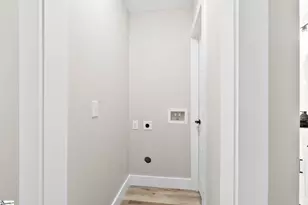 208 Meridian Ave, Taylors, SC 29687 - Photo 14