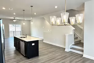 6 Pikewood Ln, Greenville, SC 29607 - Photo 2