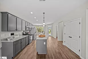 114 Lake Forest Cir, Anderson, SC 29625 - Photo 14