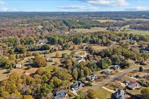 114 Lake Forest Cir, Anderson, SC 29625 - Photo 42