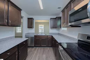 221 Waltham Ct, Greenville, SC 29617 - Photo 8