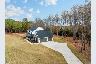 1502A Groce Meadow Road, Taylors, SC 29687 - Photo 4