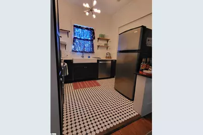 210 E Fairview Avenue, Greer, SC 29651 - Photo 12