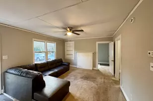 142 Princeton St, Spartanburg, SC 29306 - Photo 2