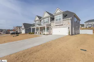 333 Carriage Hl Dr, Easley, SC 29642 - Photo 2
