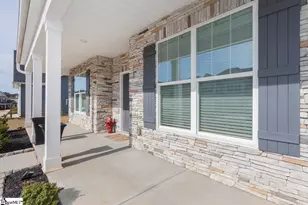 333 Carriage Hl Dr, Easley, SC 29642 - Photo 4