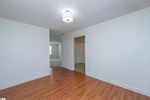 925 Cleveland St, Greenville, SC 29601 - Photo 10