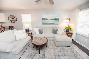 524 Winding Meadow Ln, Greenville, SC 29607 - Photo 2