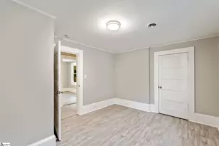 305 Frank St, Greenville, SC 29601 - Photo 14