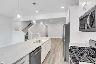 117 Cobden Ct, Simpsonville, SC 29681 - Photo 10