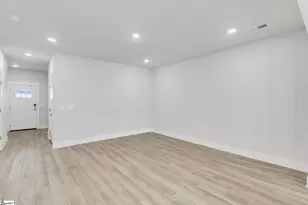 117 Cobden Ct, Simpsonville, SC 29681 - Photo 4