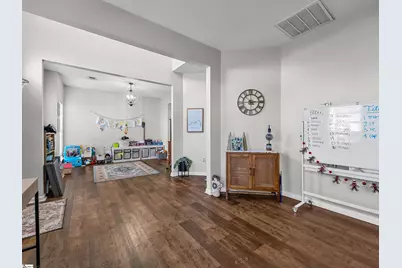 135 Castleton Circle, Boiling Springs, SC 29316 - Photo 6