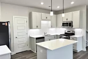 1426 Johnstone Dr, Reidville, SC 29375 - Photo 6