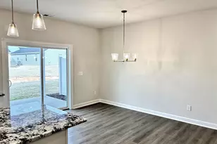 1428 Johnstone Dr, Reidville, SC 29375 - Photo 6