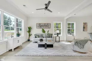 212 Roosevelt Ave, Travelers Rest, SC 29690 - Photo 6