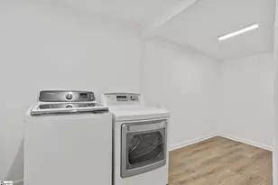 5994 N Old Laurens Rd, Gray Court, SC 29645 - Photo 12