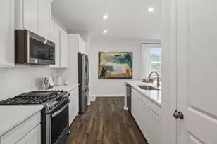 17 Reames Ct, Greenville, SC 29611 - Photo 4