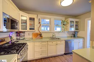 204 Long Hill St, Greenville, SC 29605 - Photo 6