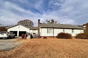 3389 Lakeview Dr, Laurens, SC 29360 - Photo 12