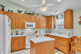 3 Druid Hill Ct, Simpsonville, SC 29681 - Photo 6