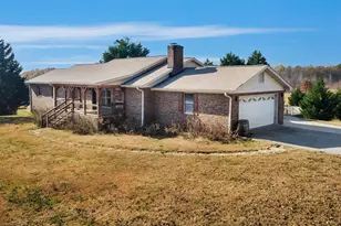 829 Sloan Rd, Inman, SC 29349 - Photo 2