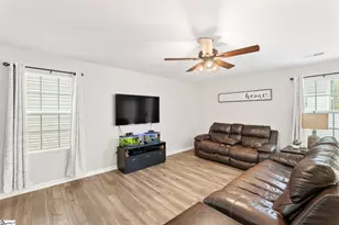 1929 Landrow Ln, Boiling Springs, SC 29316 - Photo 14