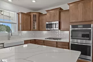 12149 Mahogany Cir, Inman, SC 29349 - Photo 8