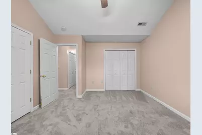 350 W Pointe Drive, Spartanburg, SC 29301 - Photo 18