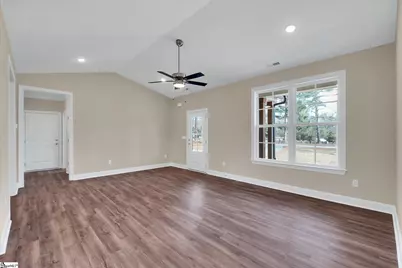 153 Eastview Road, Pelzer, SC 29669 - Photo 6