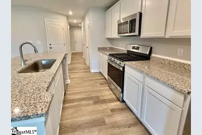 1265 Forestbrook Lane, Spartanburg, SC 29303 - Photo 2